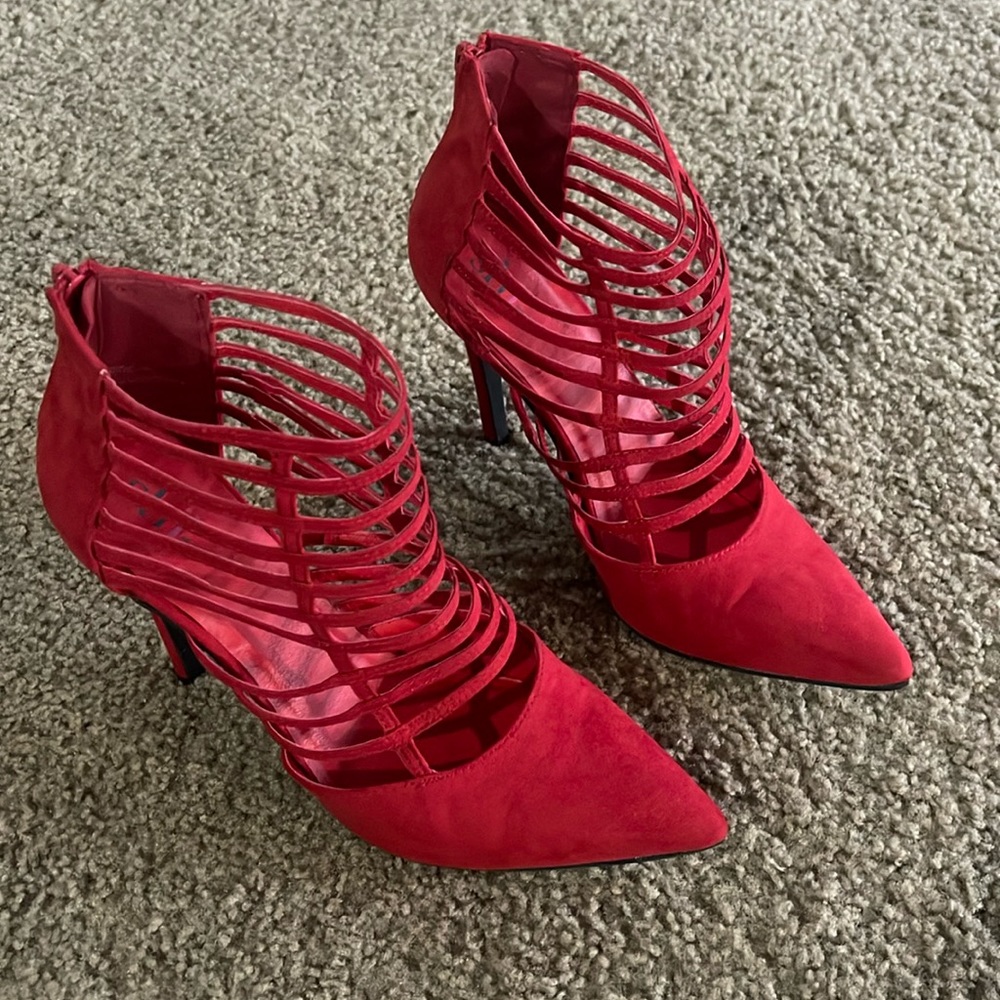 Shi Red Heels